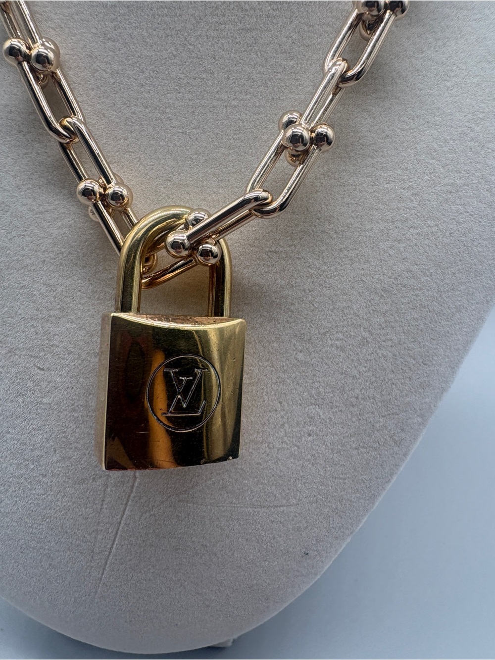 Rare Vintage Louis Vuitton Padlock Necklace unbrandeStainless Steel Chain No Key